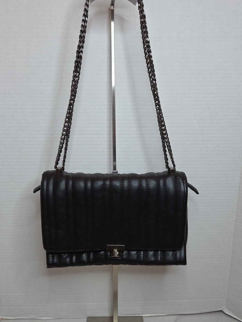 Zara Black Quilted Chain Shoulder Bag